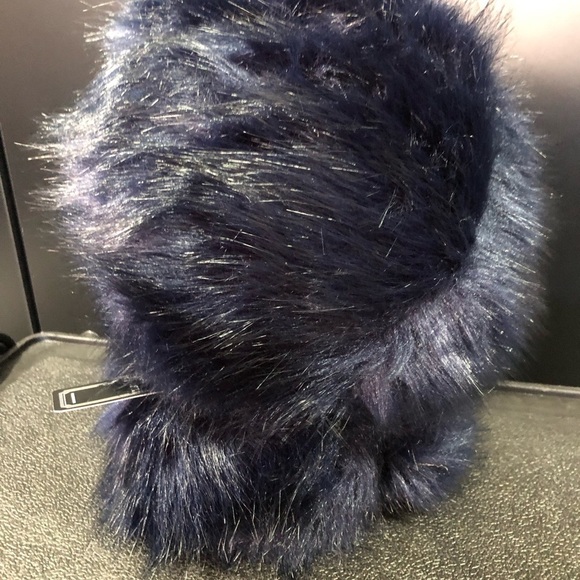 Lovful Faux Fur Cossack Style Hat & Scarf Set - Blue - OSFM - Picture 2 of 6